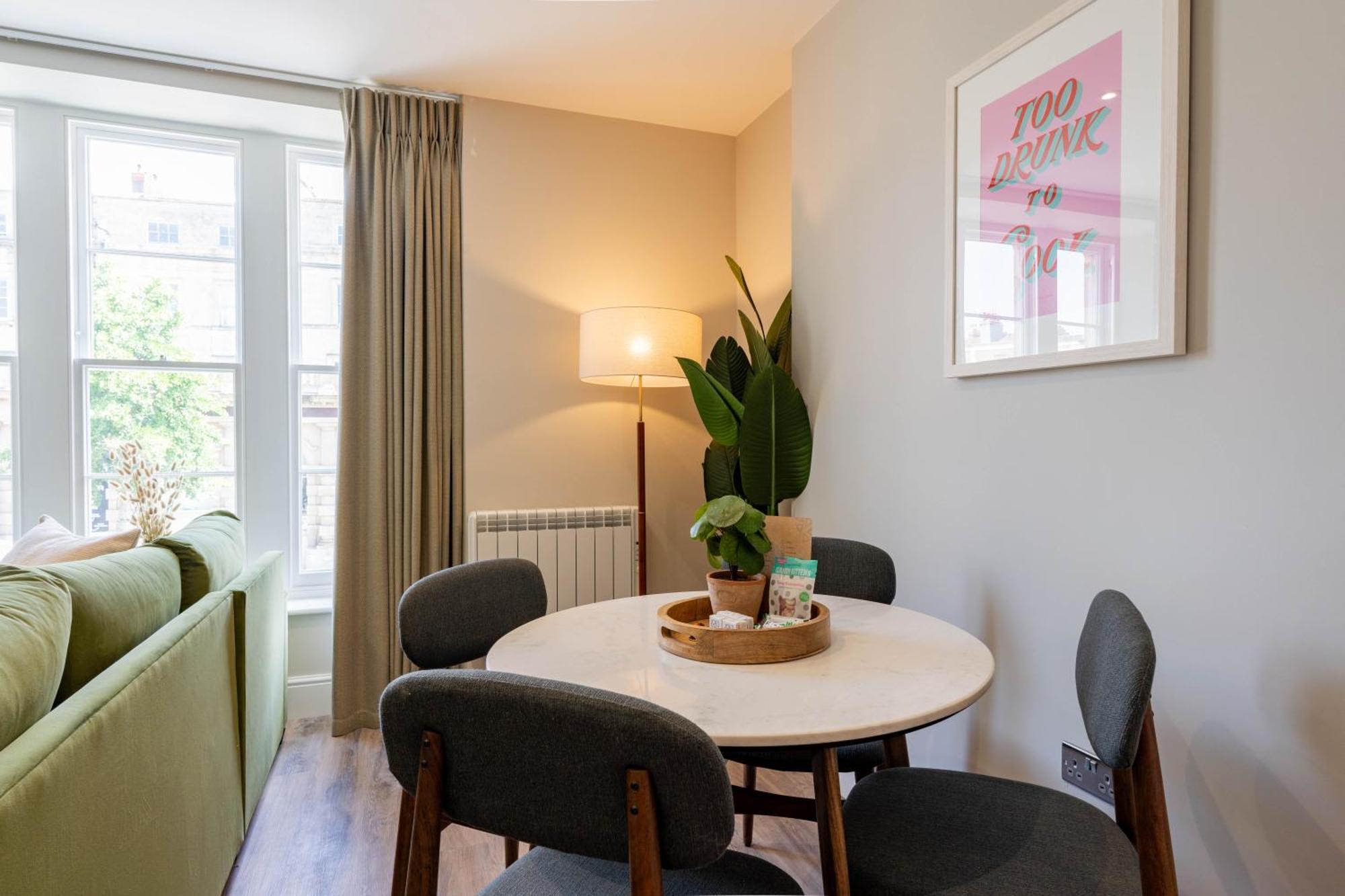 Wellington Place I Your Apartment Бристоль Экстерьер фото